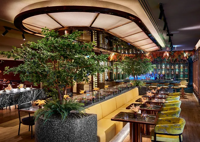 Valia Sukhumvit 24 By Kingston Hotel