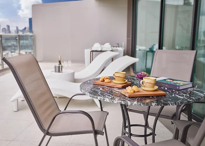 Hotel Valia Sukhumvit 24 By Kingston