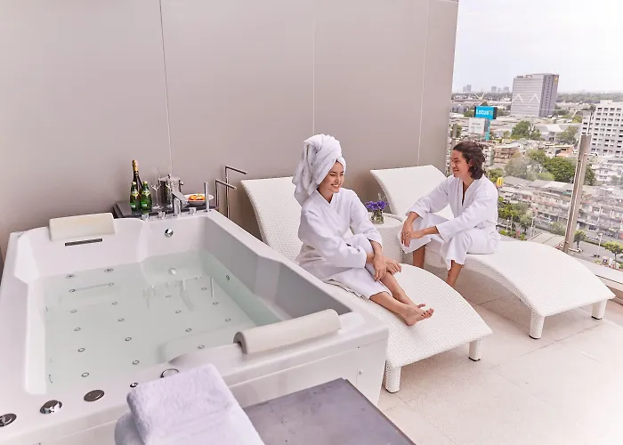 Hotel Valia Sukhumvit 24 By Kingston 5*