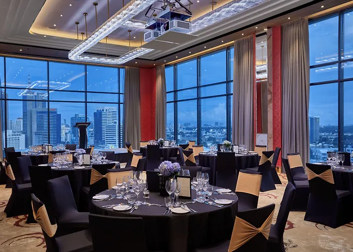 Hotel Valia Sukhumvit 24 By Kingston Bangkok